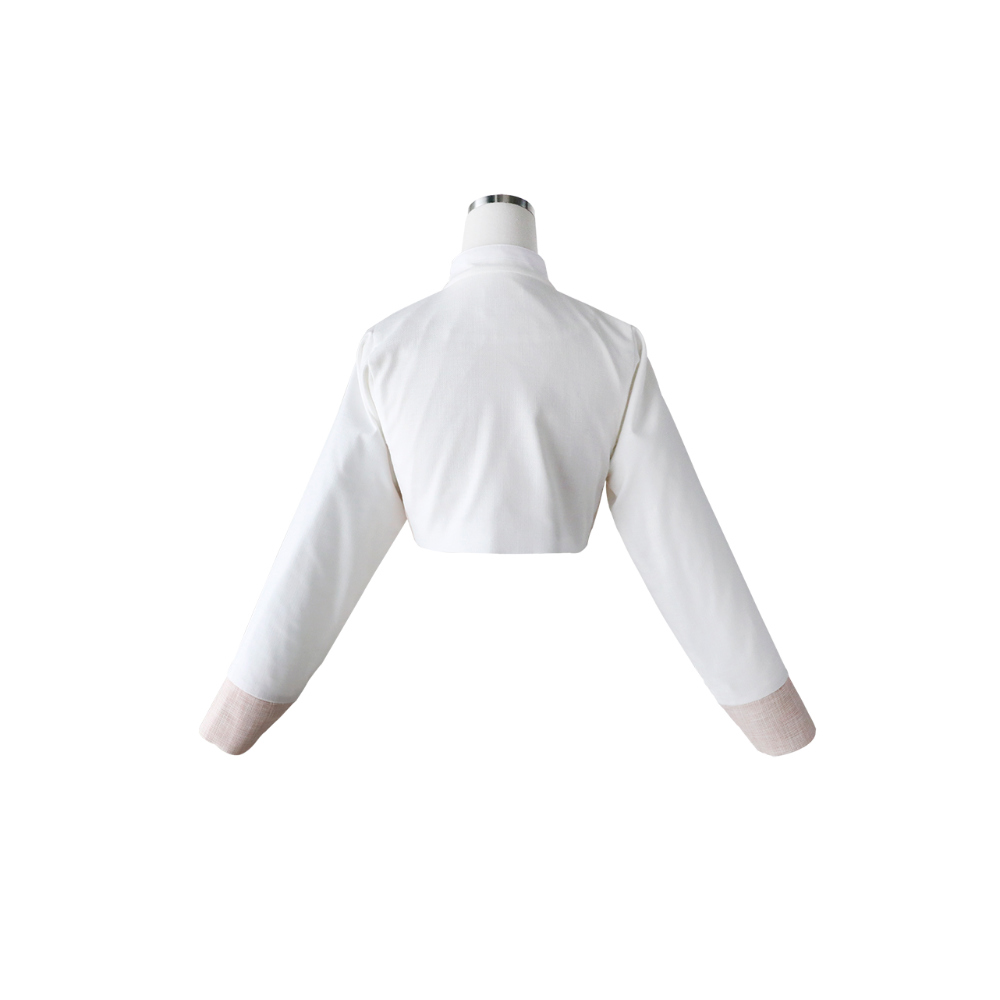 jacket white color image-S6L5