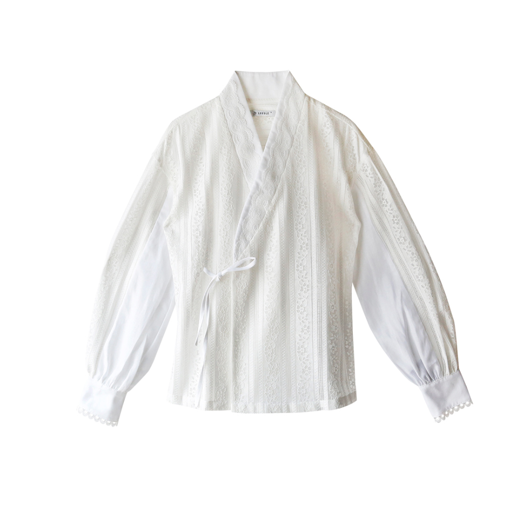 blouse white color image-S1L13